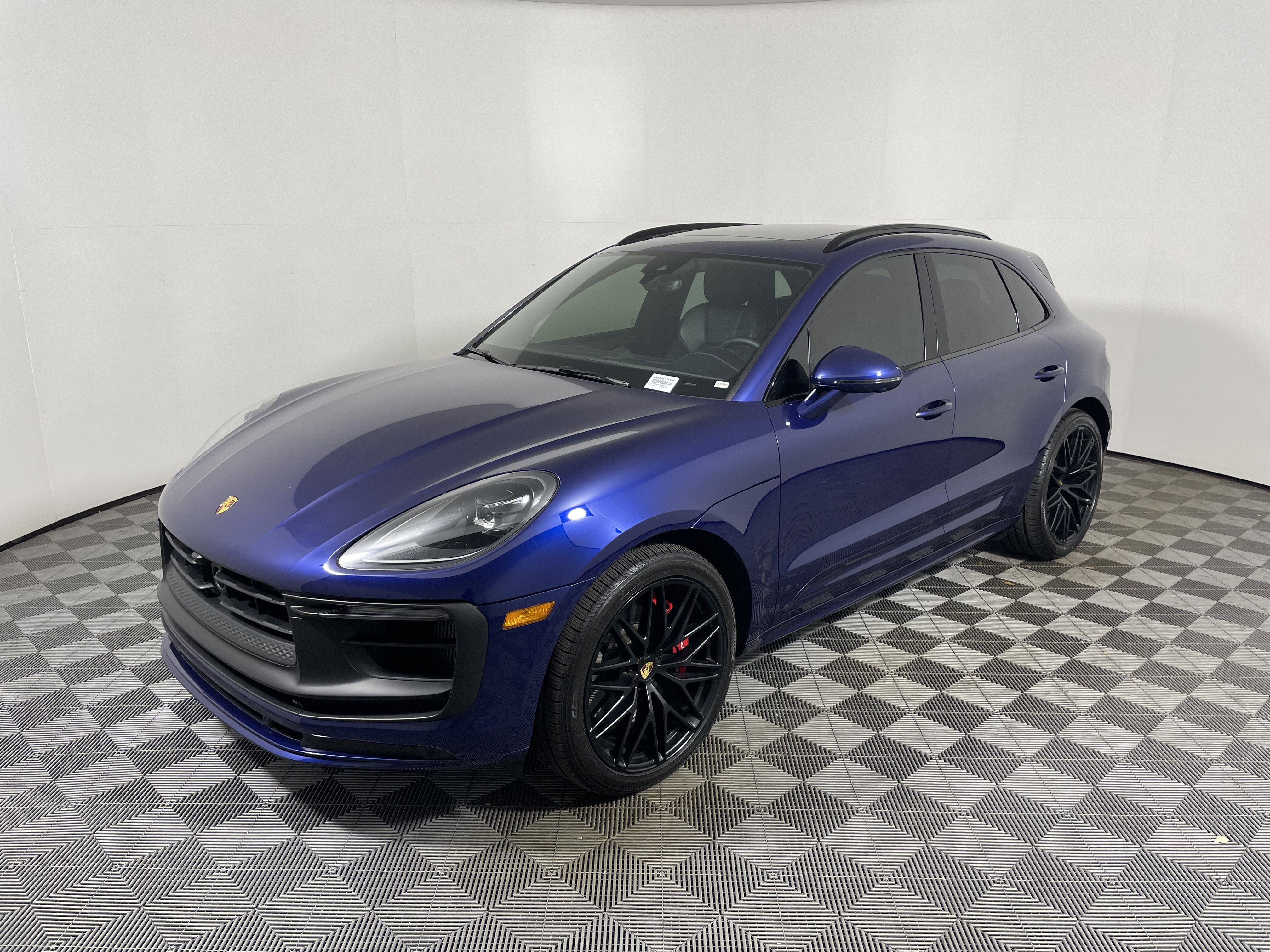 Certified 2023 Porsche Macan GTS image 11