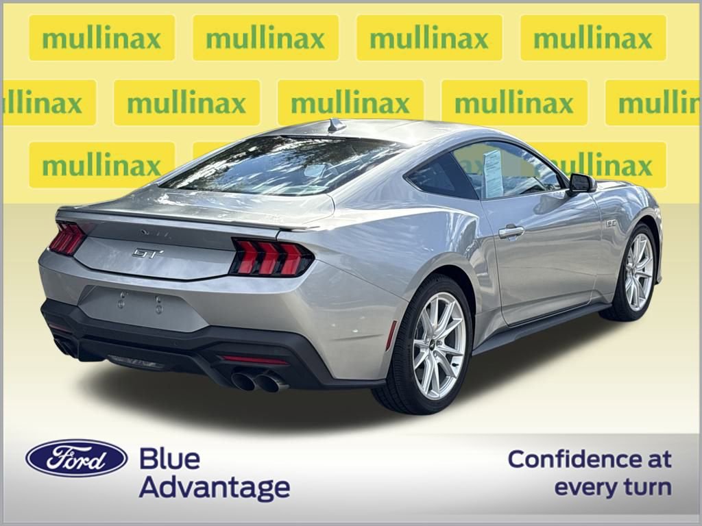 Used 2024 Ford Mustang GT Premium image 4