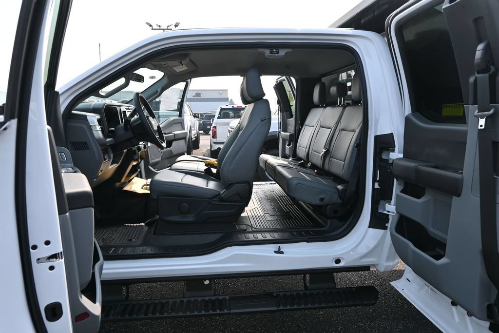 New 2025 Ford F350 XL w/ XL Chrome Package AWD/4WD image 23