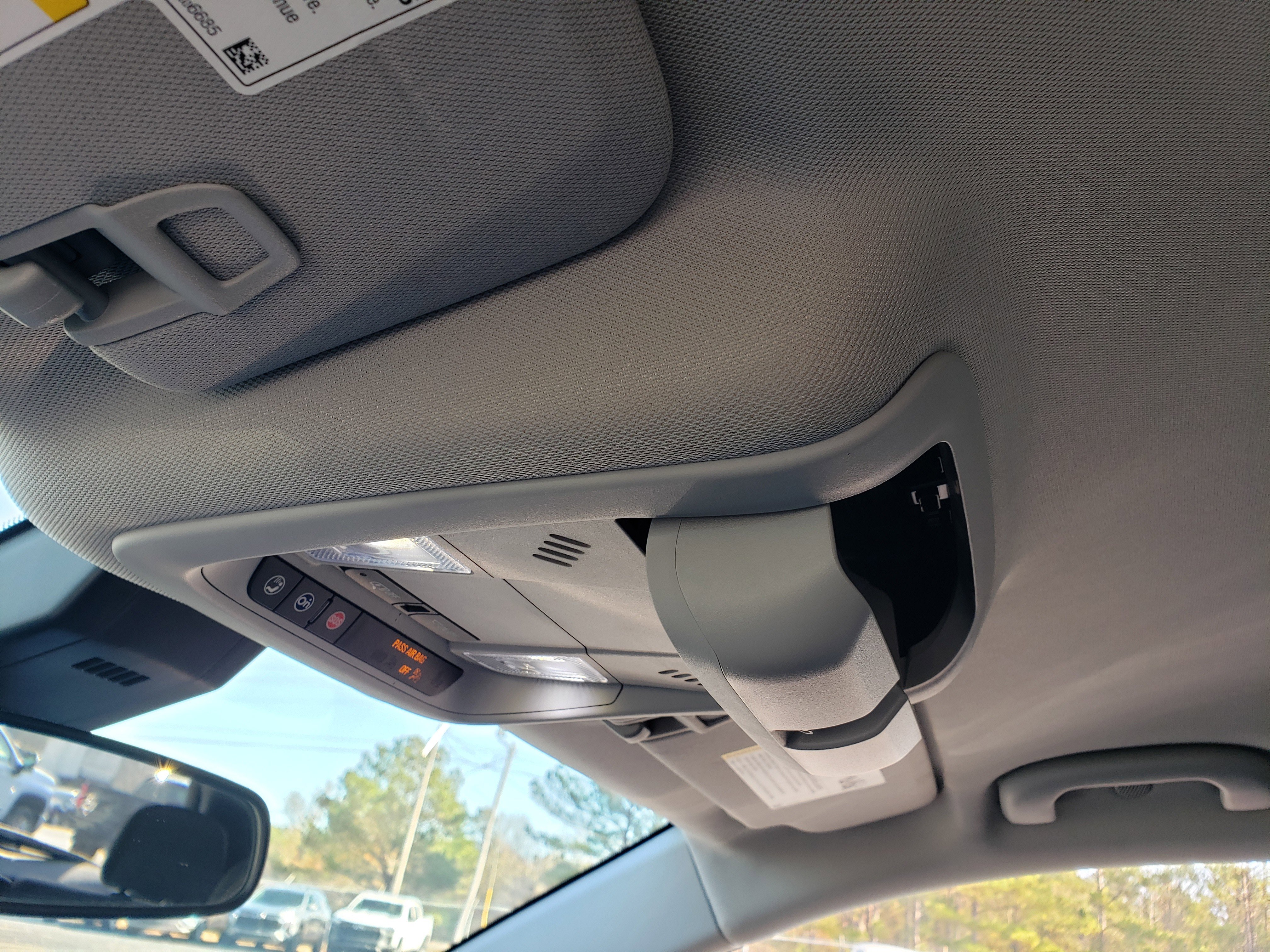 Used 2022 Chevrolet Equinox LT w/ Driver Convenience Package image 28