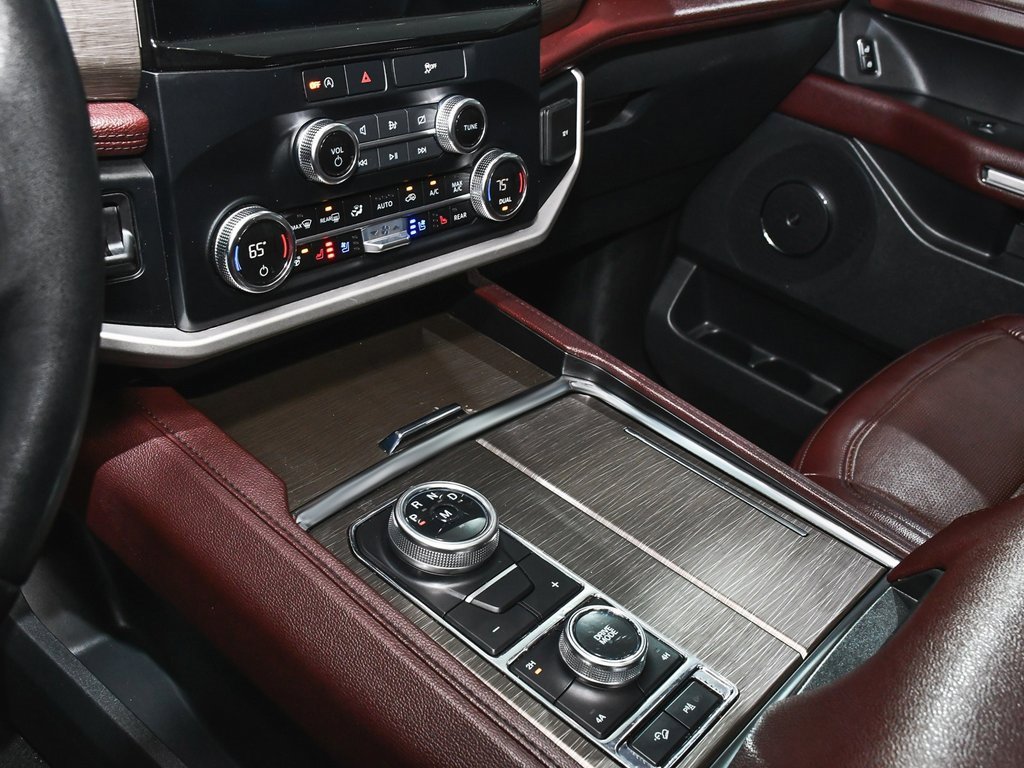 Used 2023 Ford Expedition Limited image 43