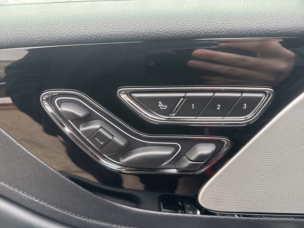 Used 2025 Lincoln Aviator Reserve w/ Equipment Group 201A image 8