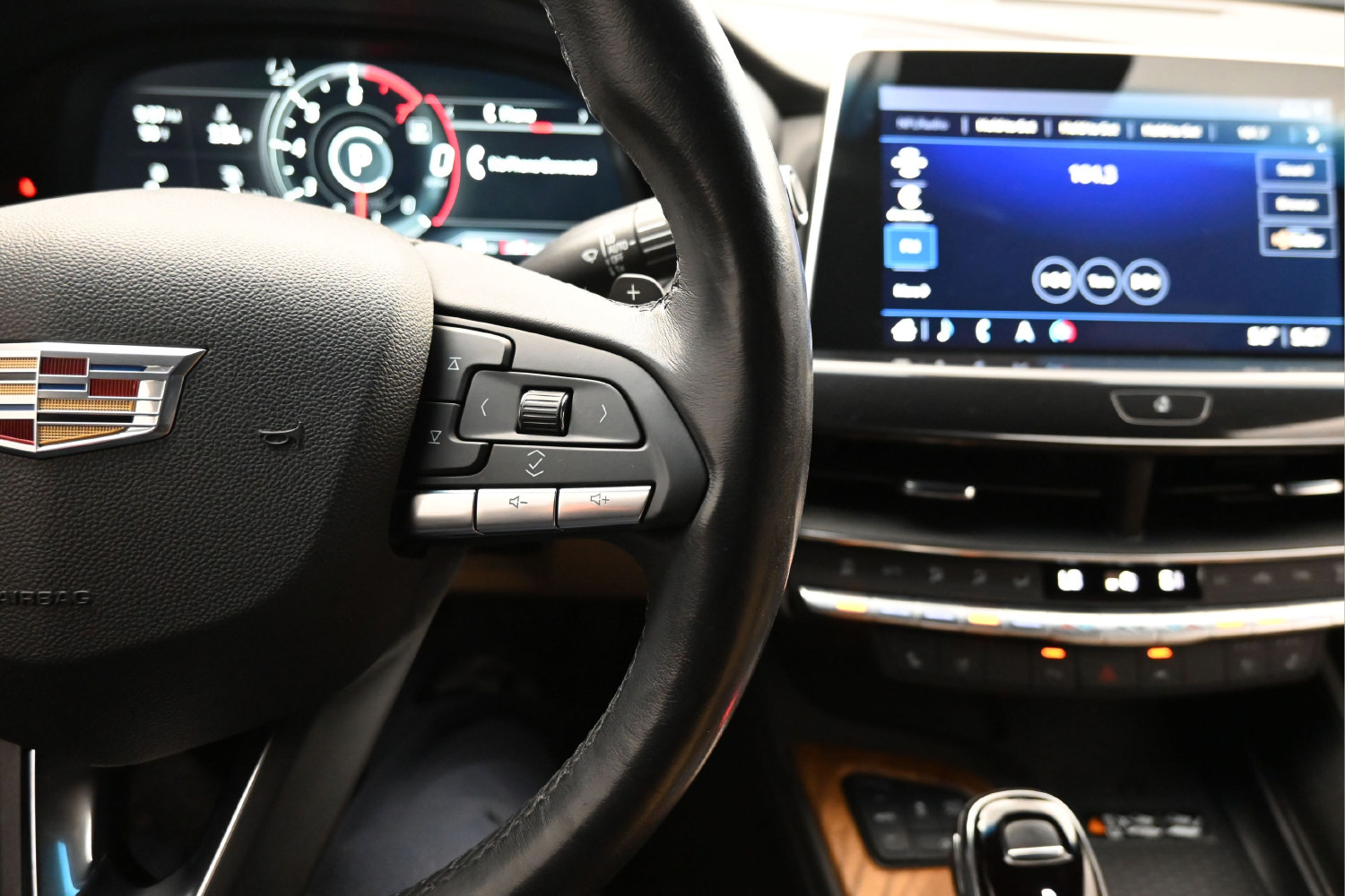 Used 2023 Cadillac CT5 Luxury AWD/4WD image 18