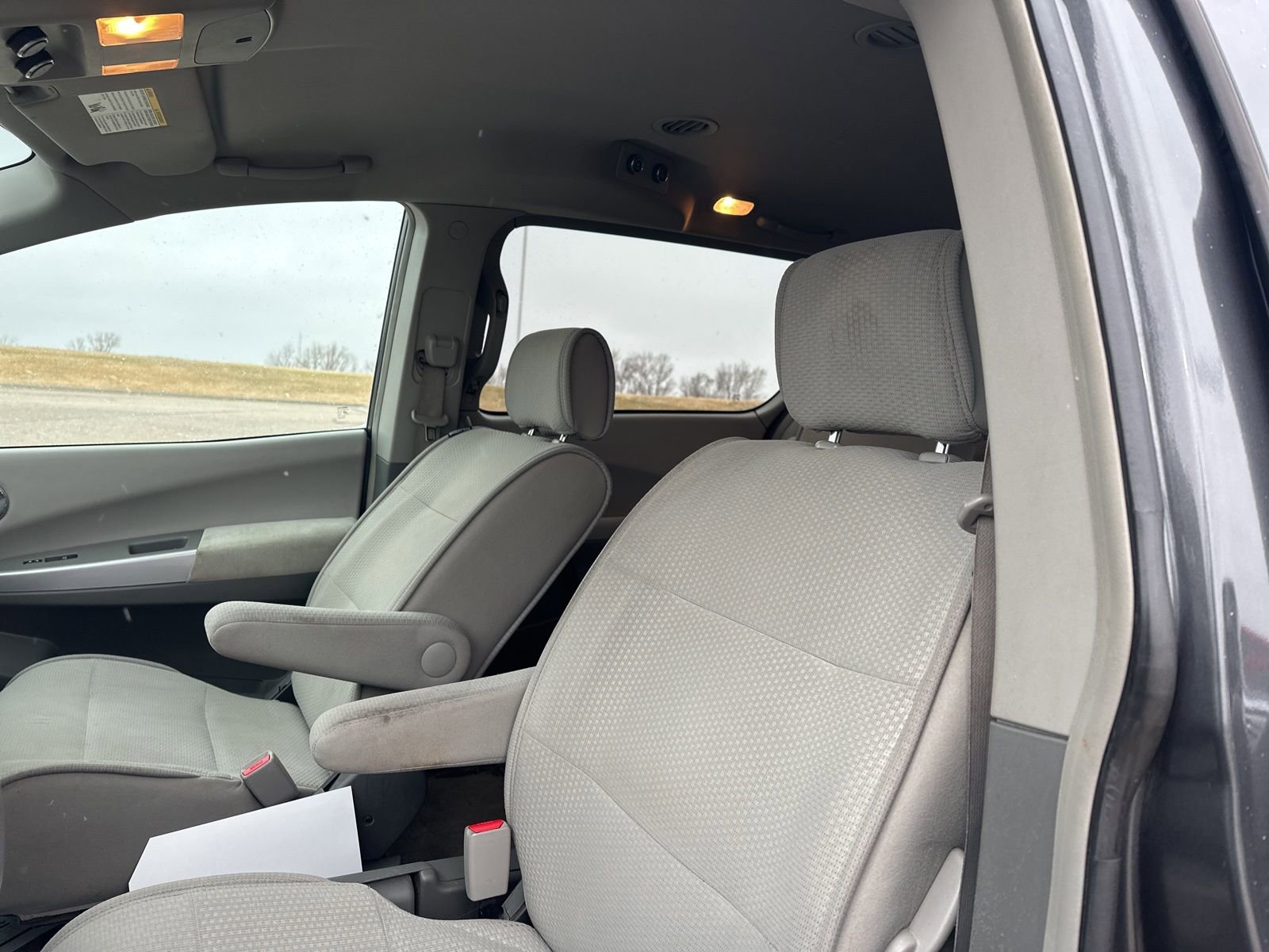 Used 2008 Nissan Quest w/ Seat Pkg image 9