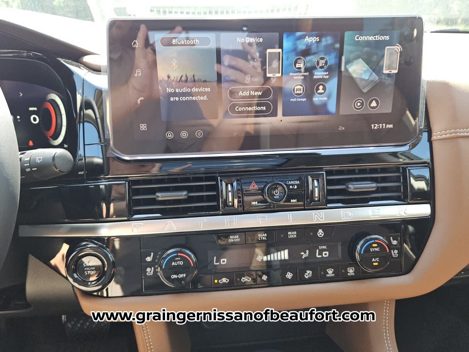 New 2026 Nissan Pathfinder Platinum FWD image 8