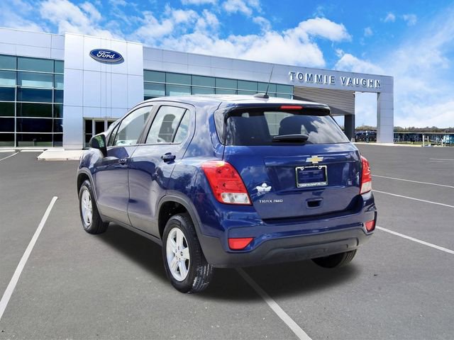 Used 2017 Chevrolet Trax LS image 2