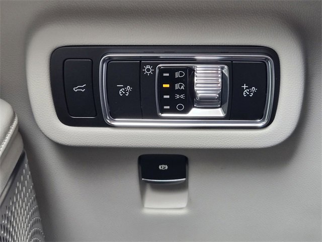 New 2026 Lincoln Nautilus Reserve image 21