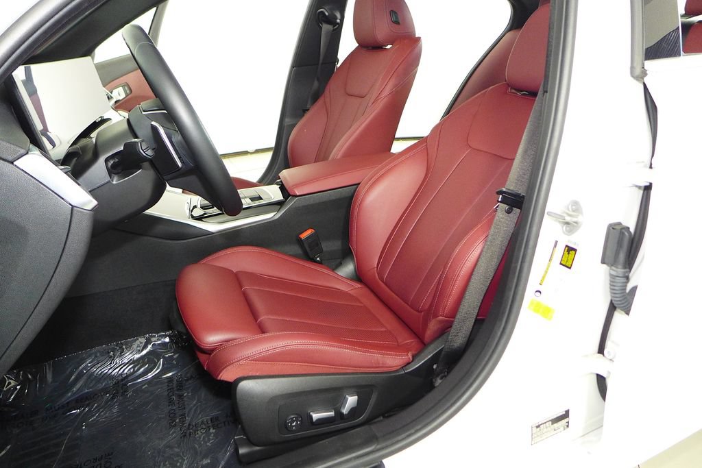Used 2024 BMW 330i Sedan w/ Convenience Package RWD image 22