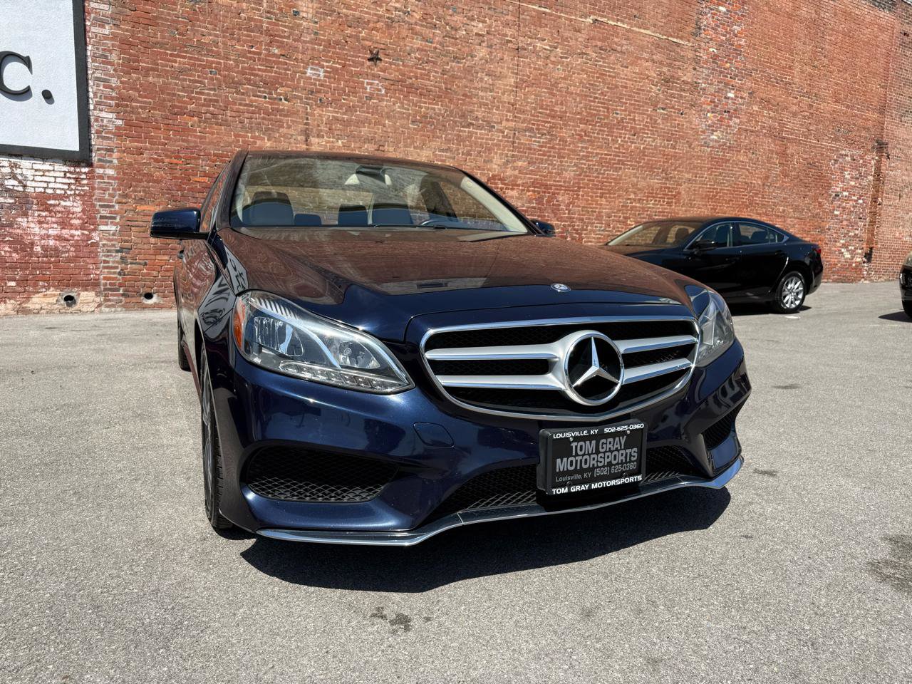 Used 2015 Mercedes-Benz E 350 4MATIC Sedan image 2