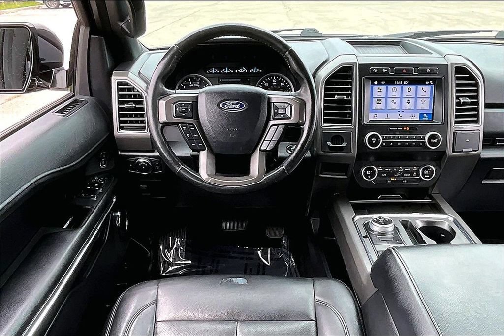 Used 2019 Ford Expedition XLT w/ Equipment Group 201A AWD/4WD image 17