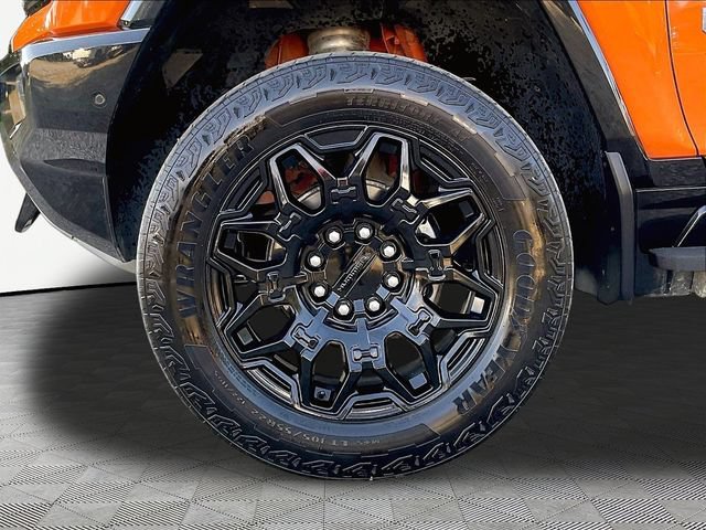 Used 2024 GMC Hummer EV 3X AWD/4WD image 34