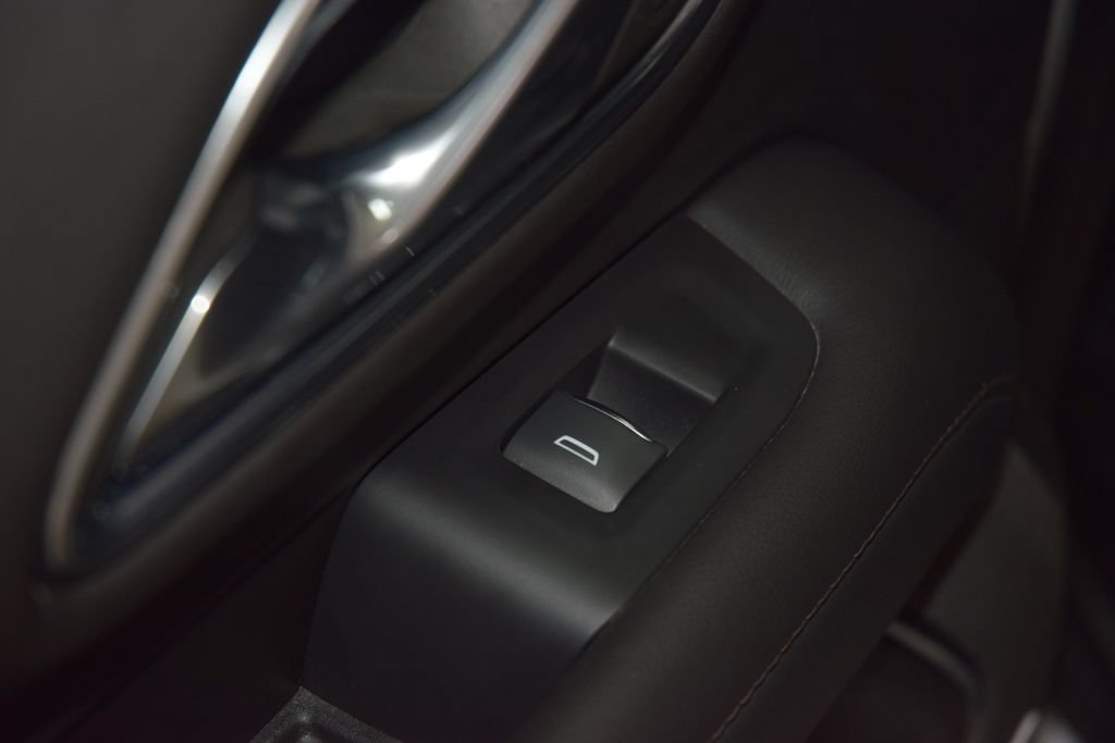 Used 2023 Chevrolet Tahoe High Country AWD/4WD image 45