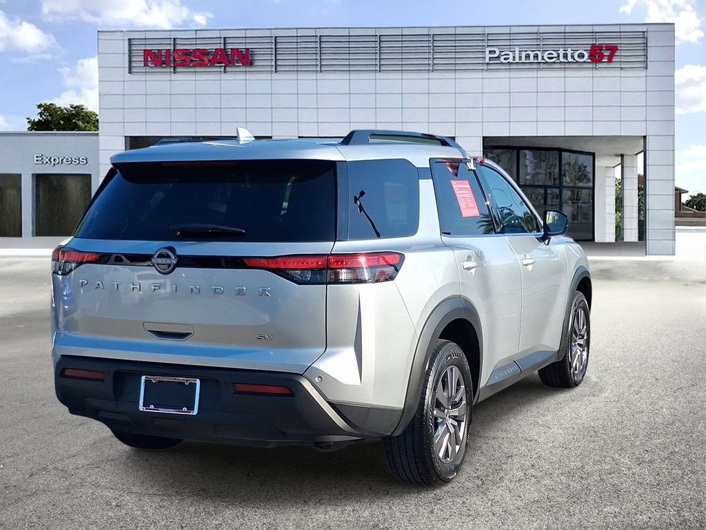 Used 2024 Nissan Pathfinder SV FWD image 6