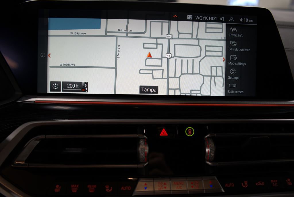 Used 2022 BMW X7 M50i AWD/4WD image 32