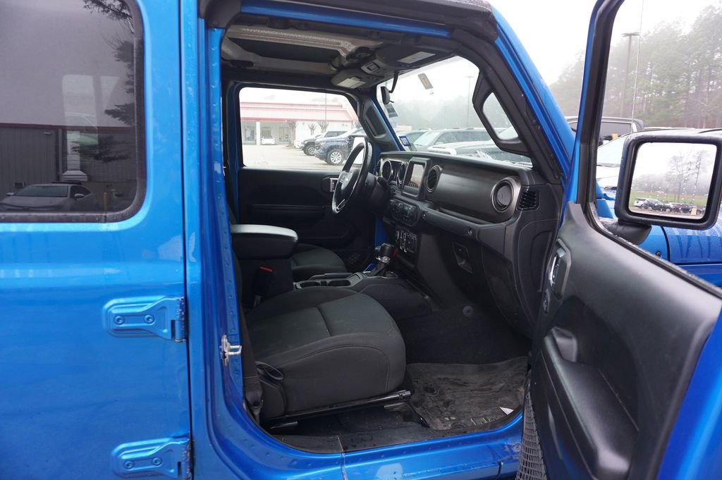 Used 2021 Jeep Gladiator Willys image 15