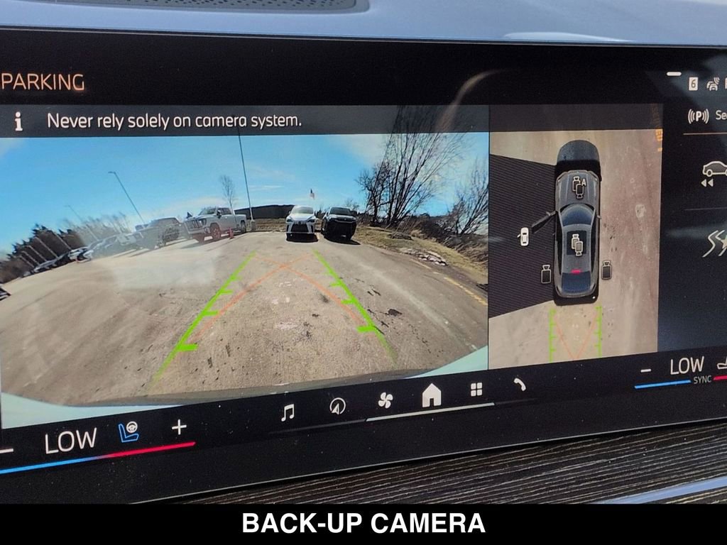 New 2026 BMW X6 xDrive40i w/ Executive Package image 15