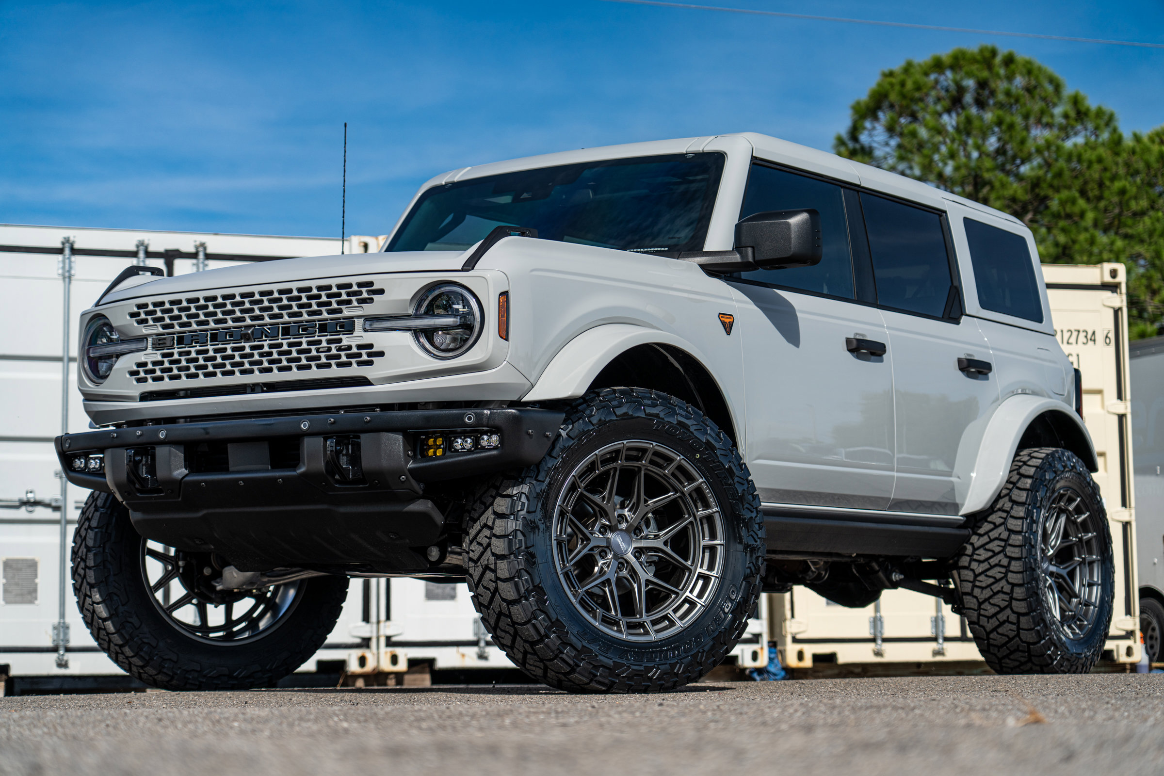 New 2026 Ford Bronco Badlands AWD/4WD image 8