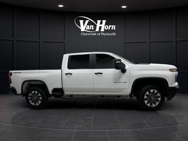 Used 2024 Chevrolet Silverado 2500 Custom w/ Custom Value Package image 2