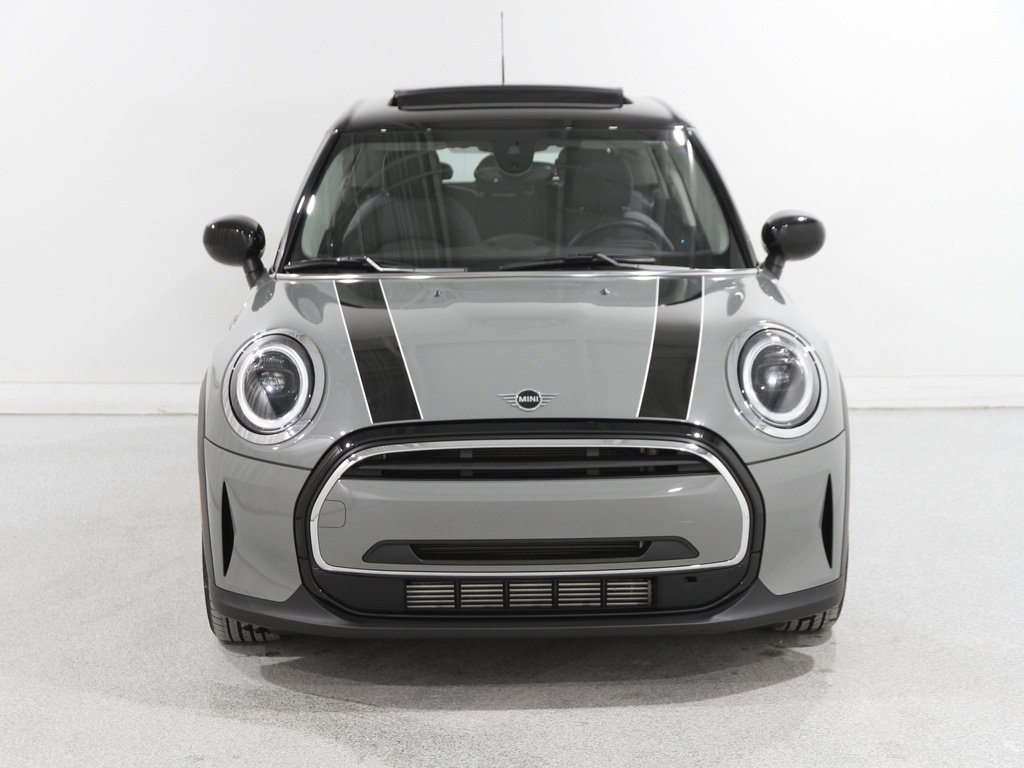 Certified 2023 MINI Cooper 4-Door Hardtop image 2