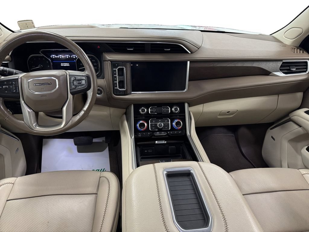 Used 2021 GMC Yukon Denali w/ Denali Premium Package AWD/4WD image 12