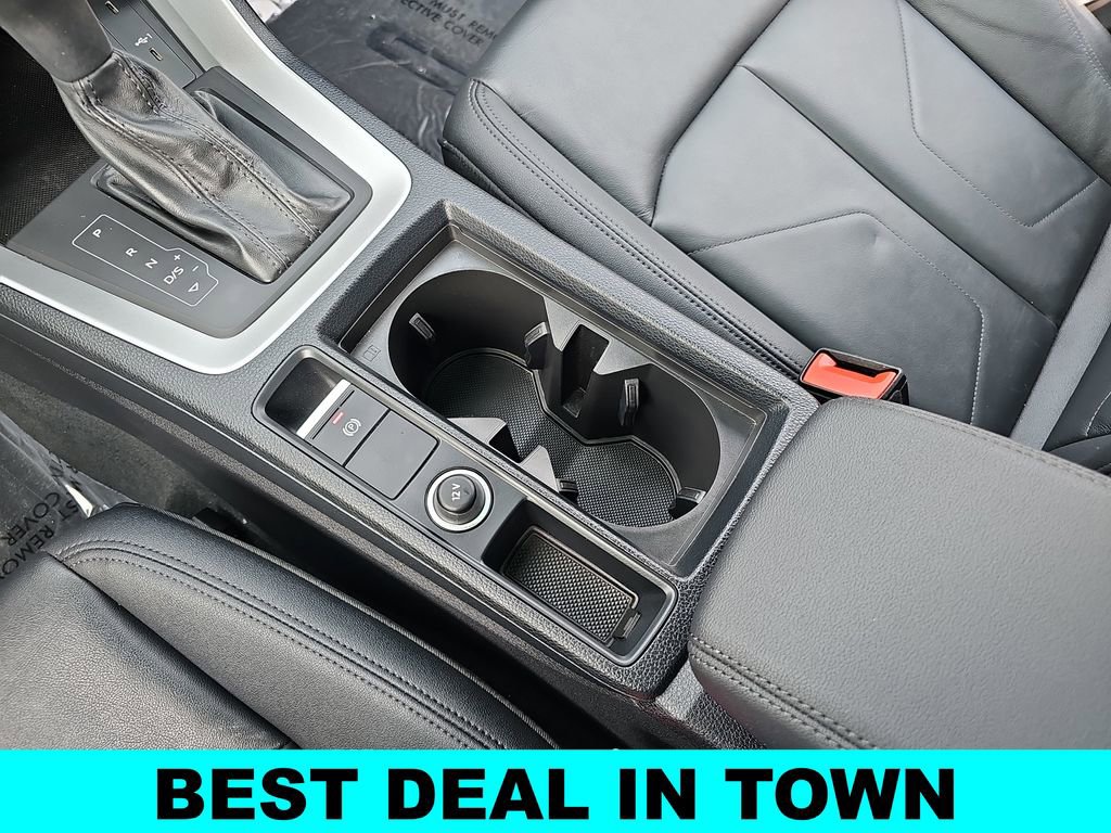 Used 2025 Audi Q3 2.0T Premium image 23