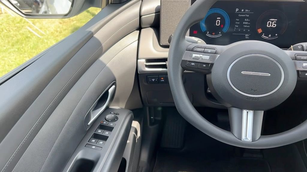 Used 2025 Hyundai Santa Cruz SE image 19