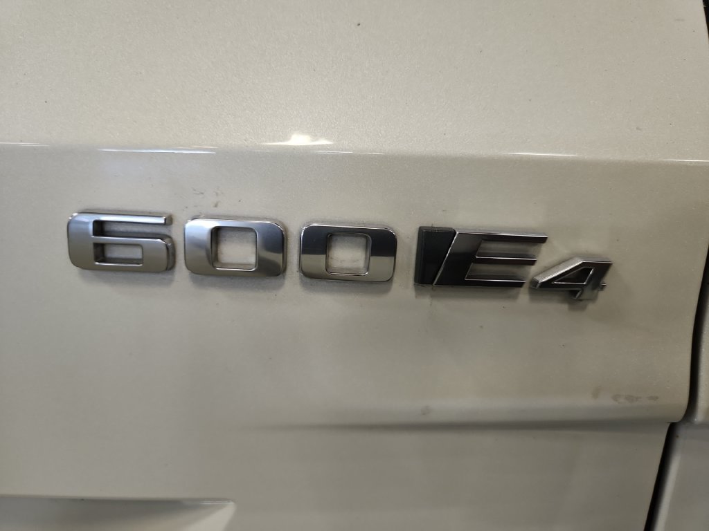 Certified 2024 Cadillac Lyriq Luxury AWD/4WD image 33