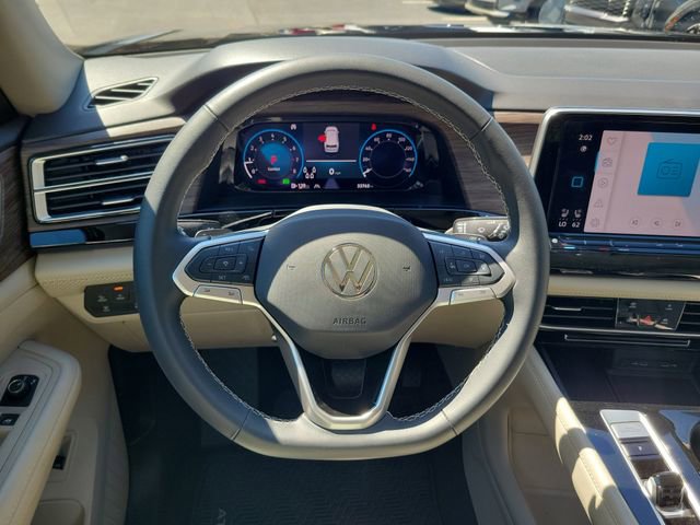 Used 2024 Volkswagen Atlas SEL image 12