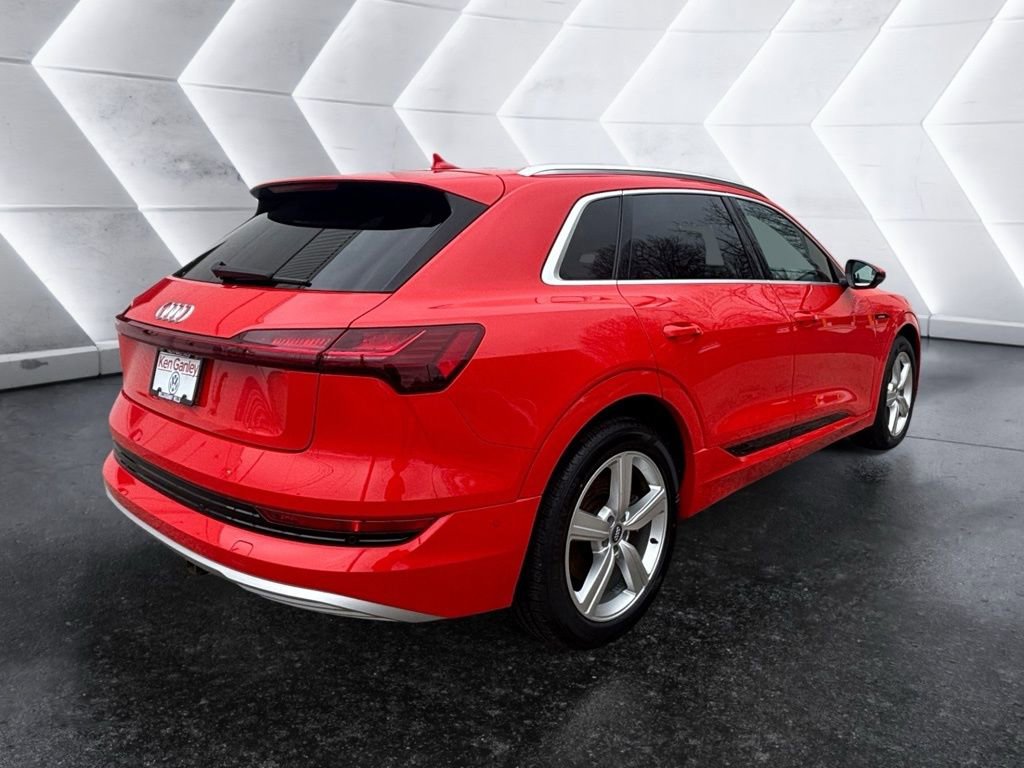 Used 2019 Audi e-tron Premium Plus AWD/4WD image 4