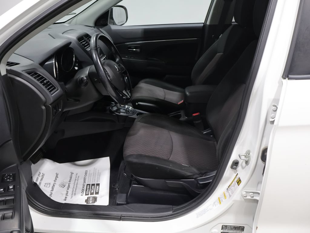 Used 2017 Mitsubishi Outlander Sport ES AWD/4WD image 9