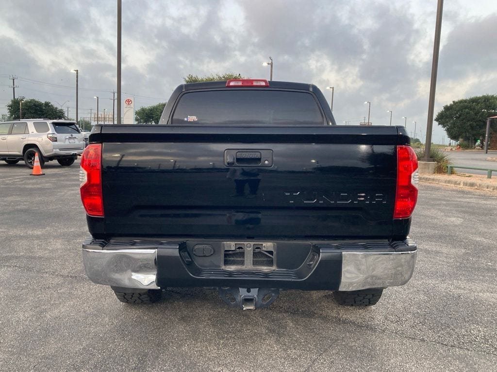 Used 2017 Toyota Tundra SR5 w/ SR5 Upgrade Package RWD image 6