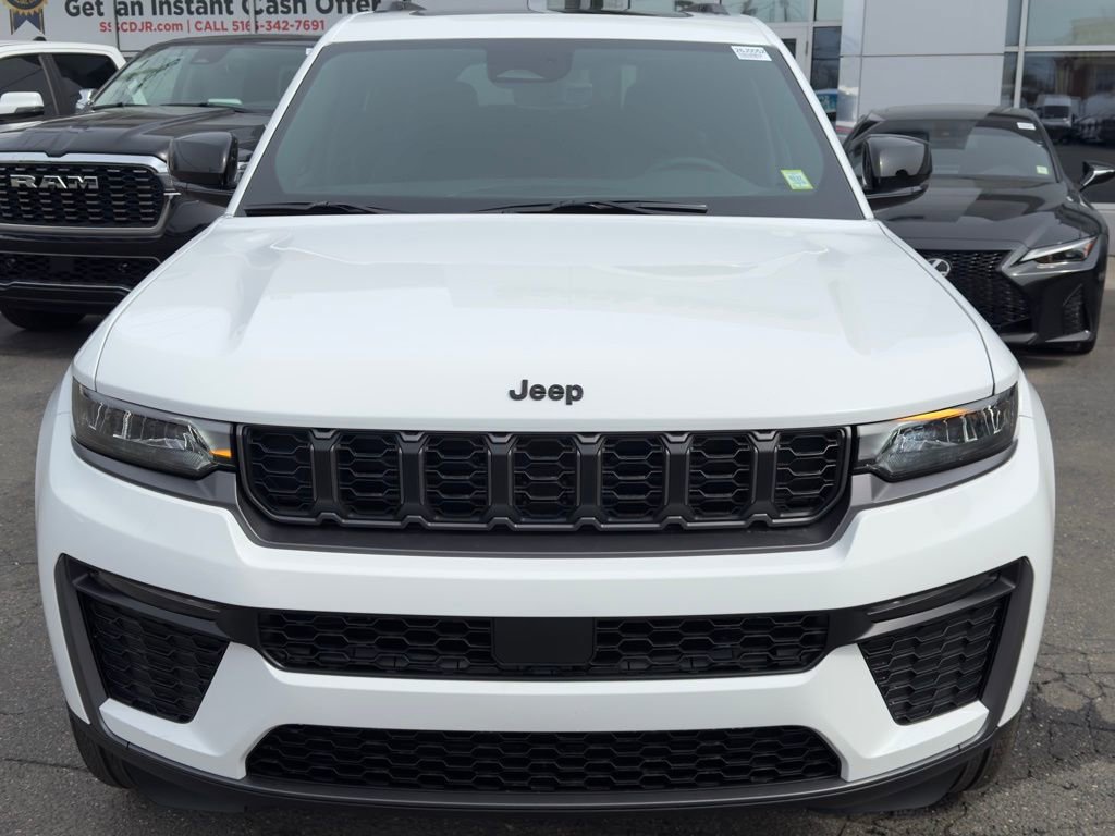 New 2026 Jeep Grand Cherokee L Limited w/ Limited Altitude Package image 2