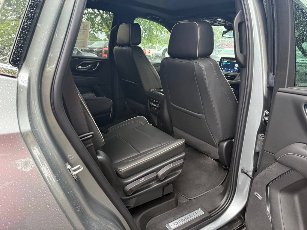 Used 2023 Chevrolet Tahoe Premier AWD/4WD image 17