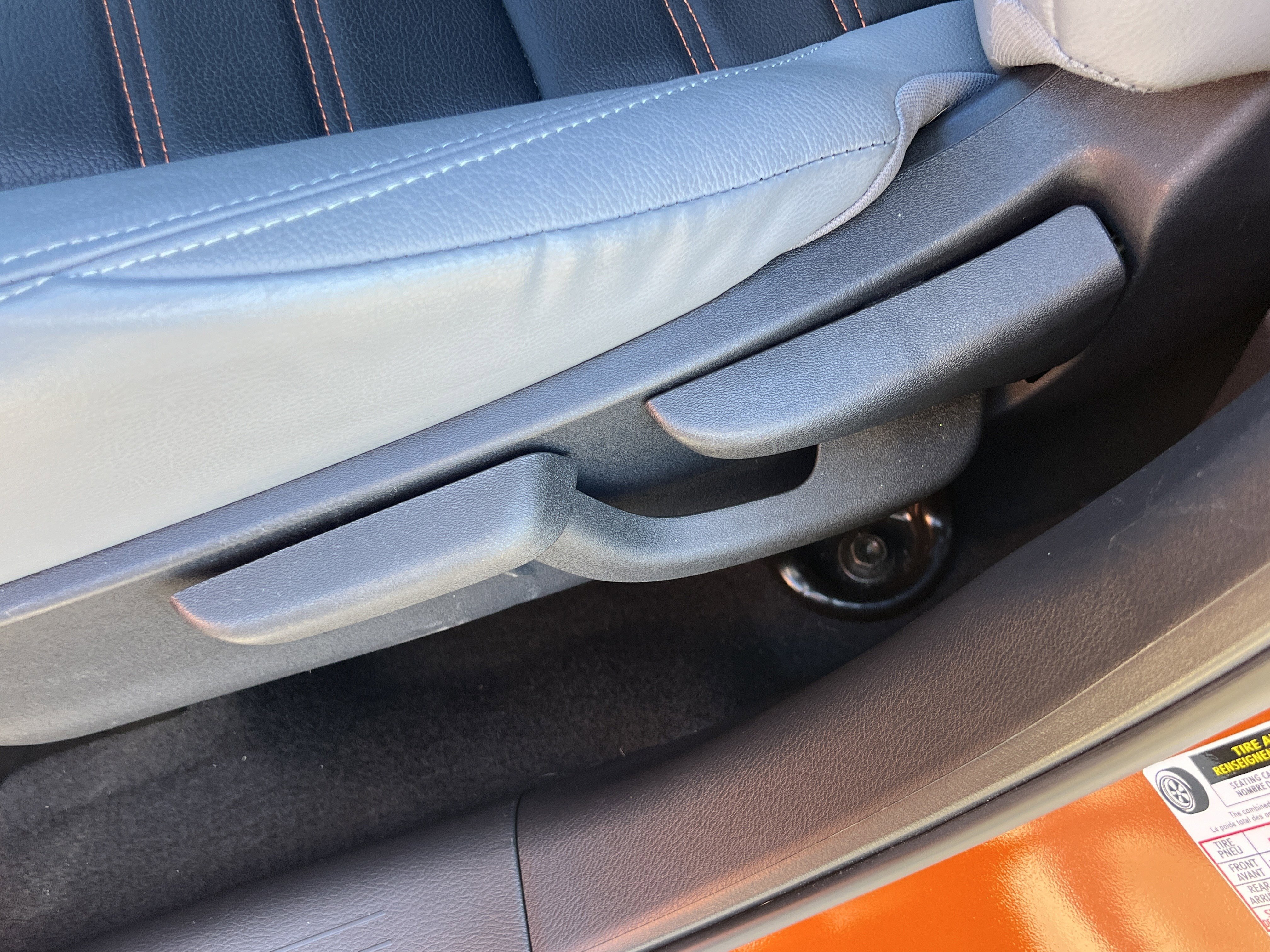 Used 2023 Nissan Kicks SR w/ SR Premium Package image 30