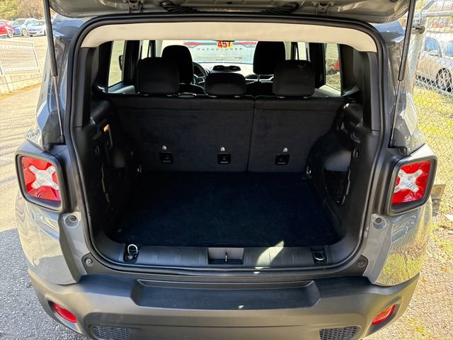 Used 2023 Jeep Renegade Latitude image 13