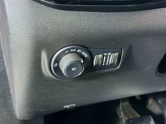 Used 2022 Jeep Compass Trailhawk w/ Sun and Sound Group image 10