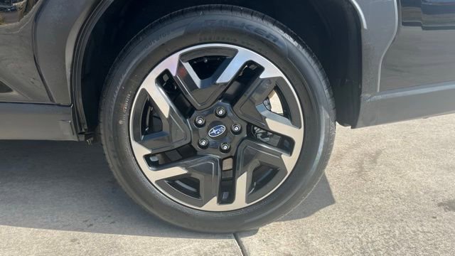 Used 2025 Subaru Forester Limited w/ Popular Package #2 image 30