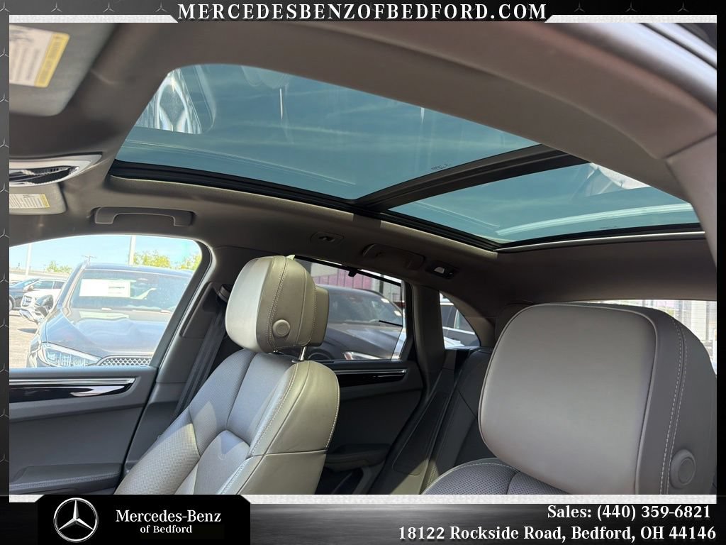 Used 2020 Porsche Macan AWD/4WD image 19