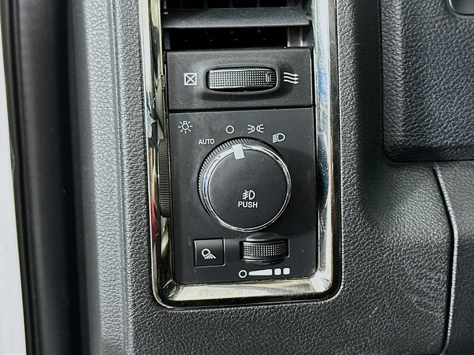 Used 2017 RAM 1500 Sport AWD/4WD image 11