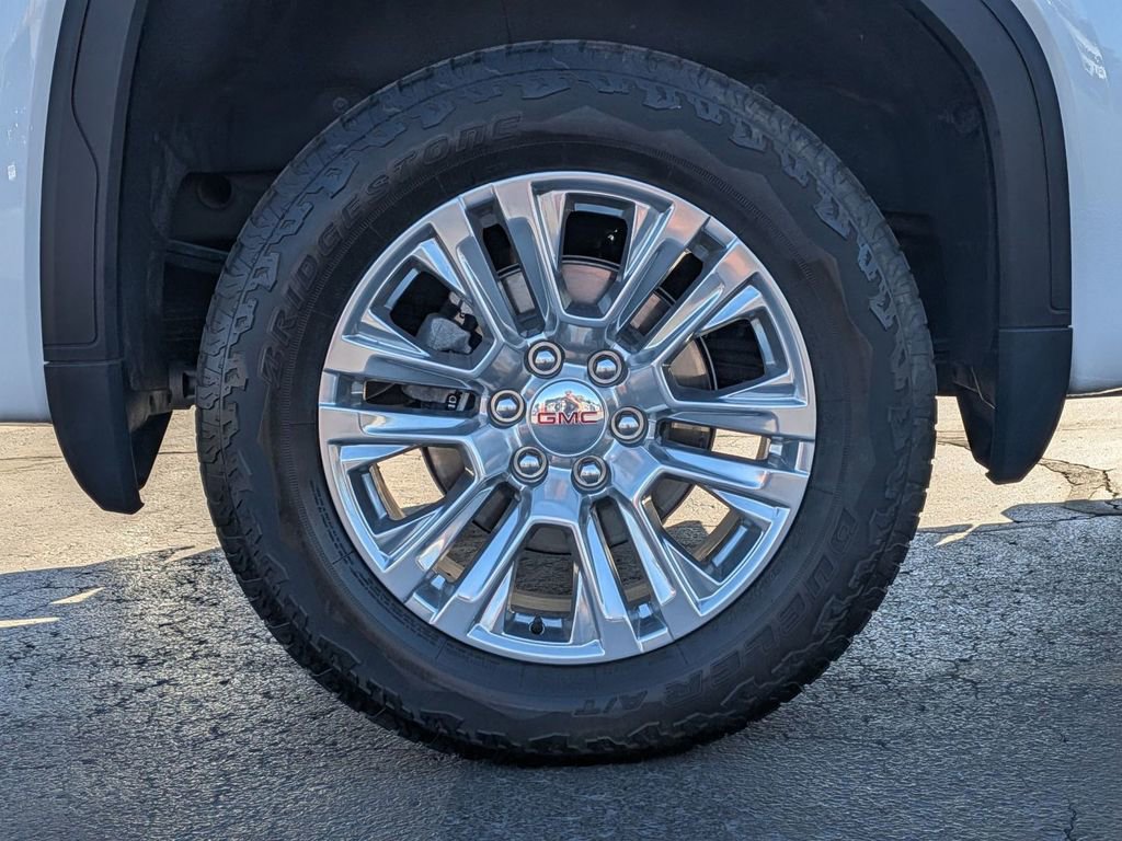 Used 2024 GMC Sierra 1500 Denali w/ Technology Package AWD/4WD image 12