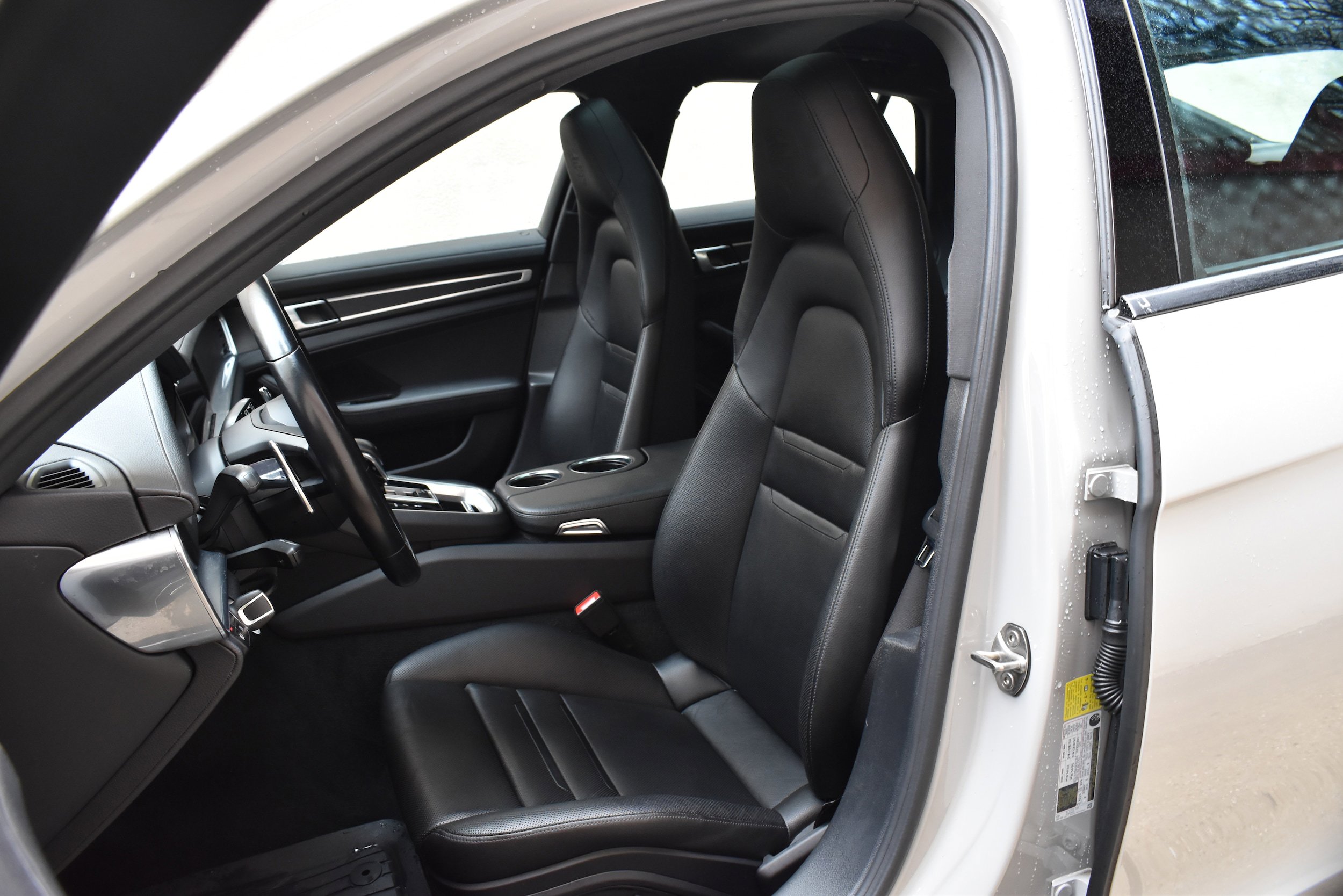 Used 2023 Porsche Panamera 4 Platinum Edition image 20
