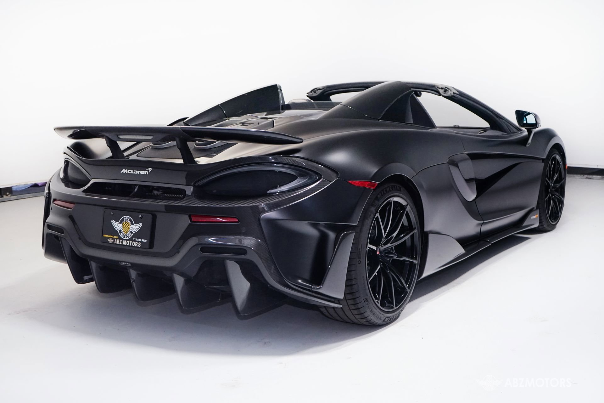 Used 2020 McLaren 600LT Spider RWD image 6