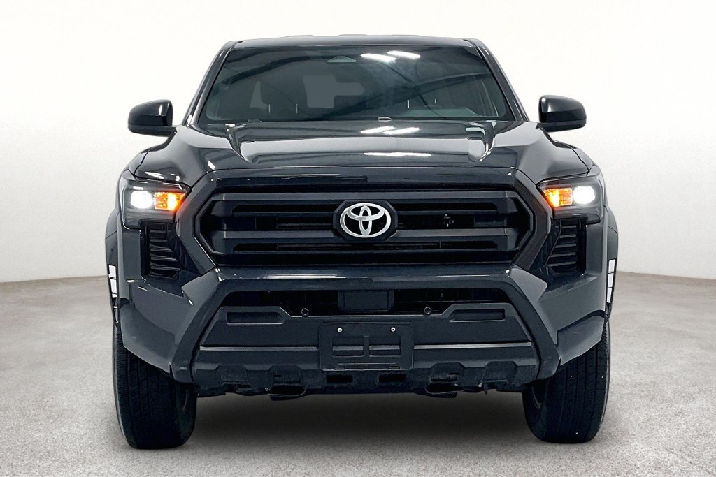Used 2024 Toyota Tacoma SR RWD image 4