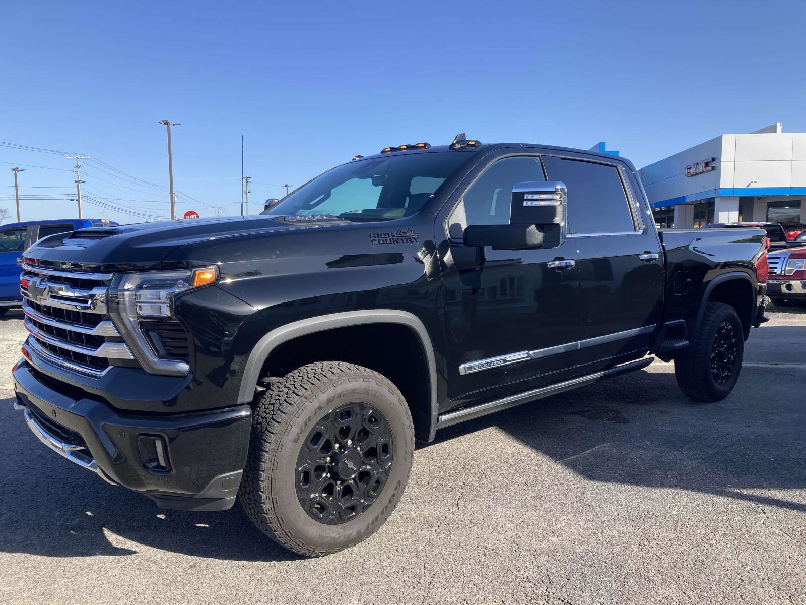 Used 2024 Chevrolet Silverado 2500 High Country w/ Technology Package image 5