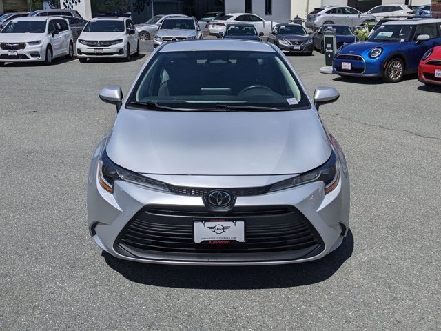 Used 2024 Toyota Corolla LE FWD image 2