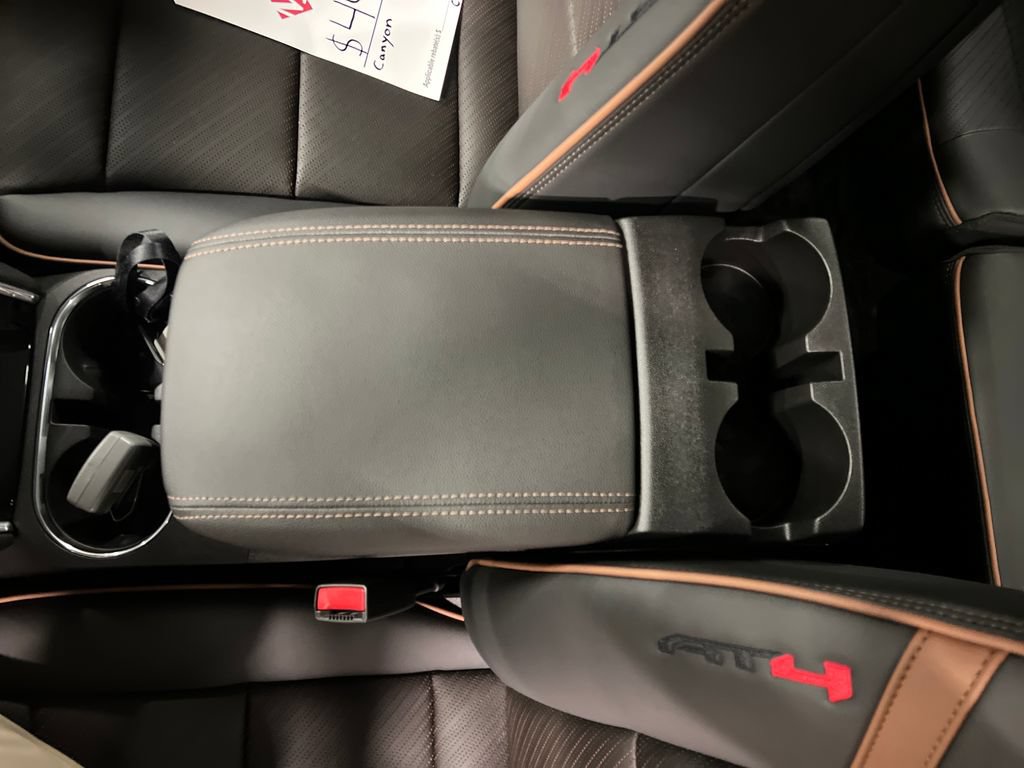 New 2026 GMC Canyon AT4 w/ AT4 Premium Package AWD/4WD image 26