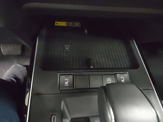 New 2026 Toyota Corolla Cross XLE w/ Convenience Package FWD image 26