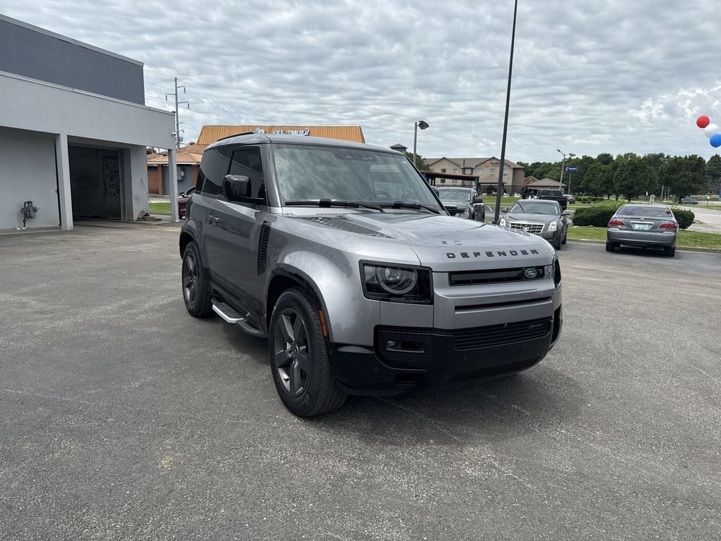 Used 2023 Land Rover Defender 90 X-Dynamic SE AWD/4WD image 15