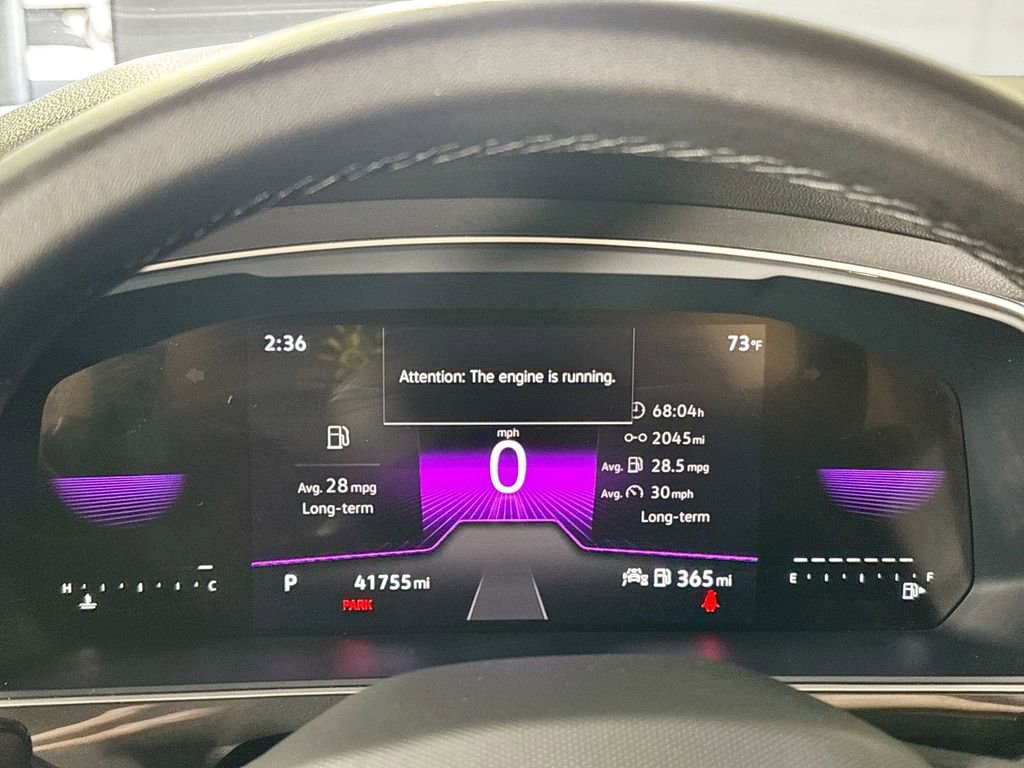 Used 2023 Volkswagen Tiguan SE R-Line image 14