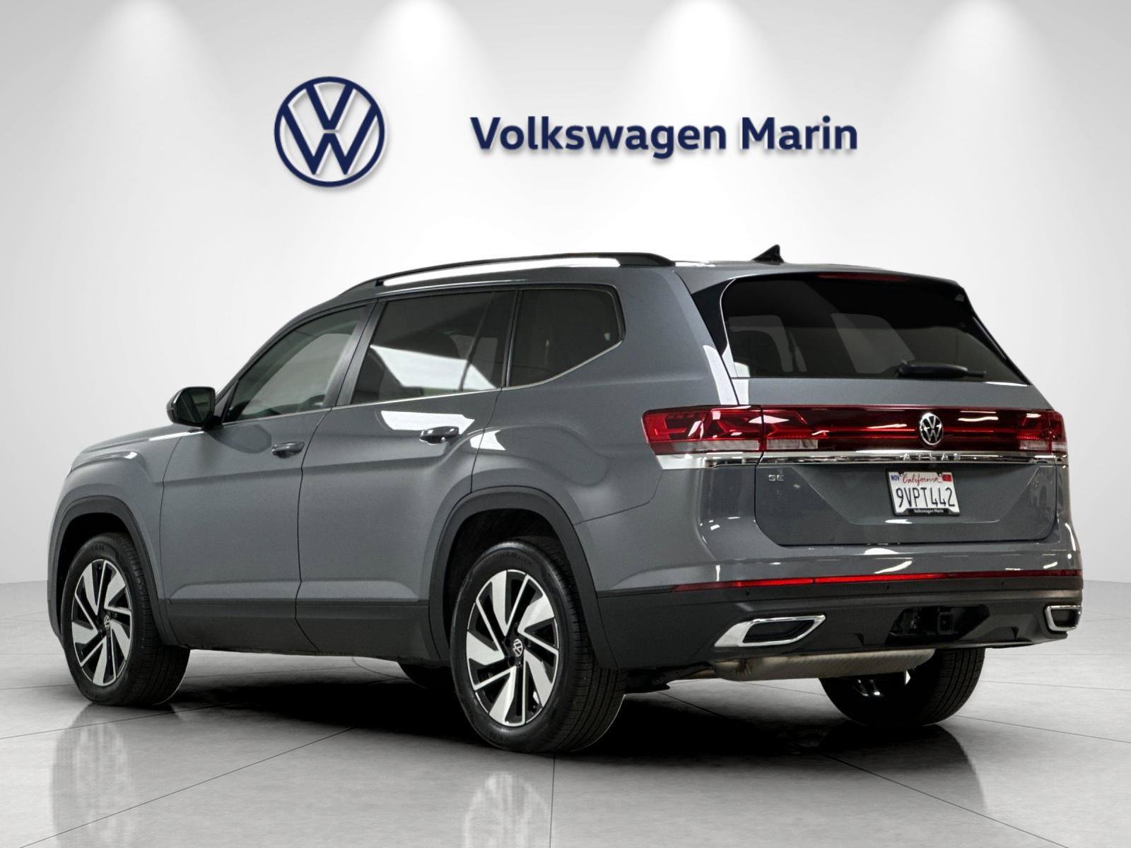 Used 2026 Volkswagen Atlas SE FWD image 3